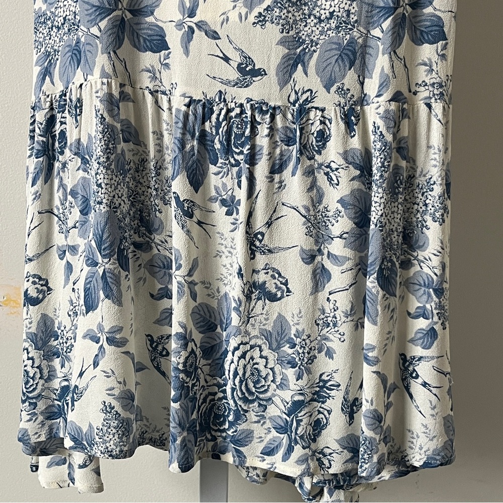 Reformation White and Blue Floral Toile Nikita Dress - Picture 2 of 7